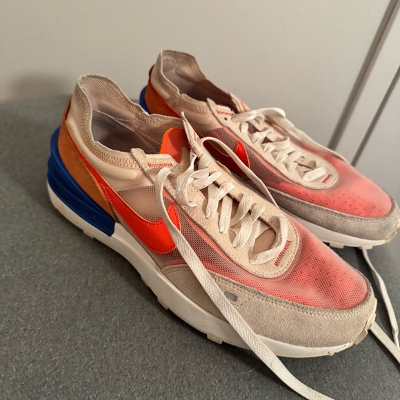 Nike Waffle One sneakers in pearl white/multi - Picture 2 of 9